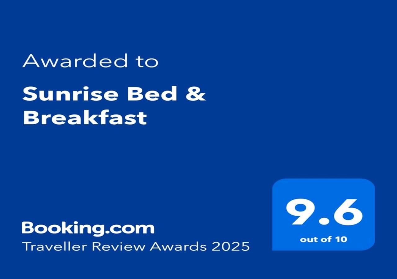 Sunrise Bed & Breakfast 카주라호 외부 사진